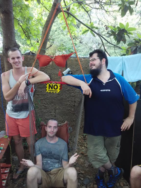 Bricks And Bamboo Hostel Anjuna Ngoại thất bức ảnh