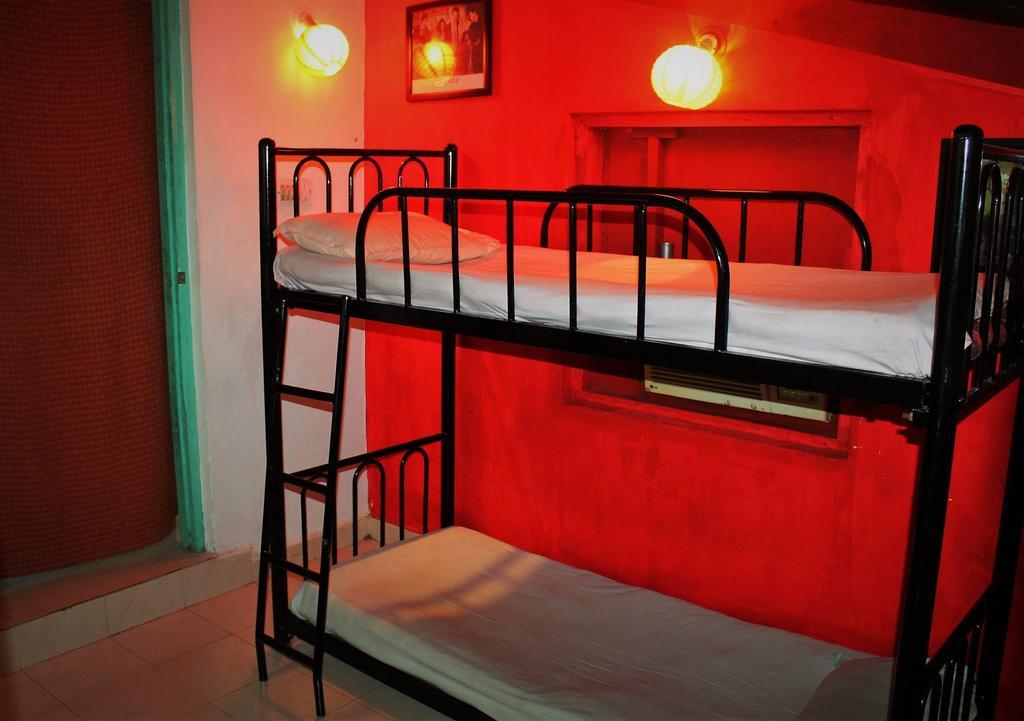 Bricks And Bamboo Hostel Anjuna Ngoại thất bức ảnh