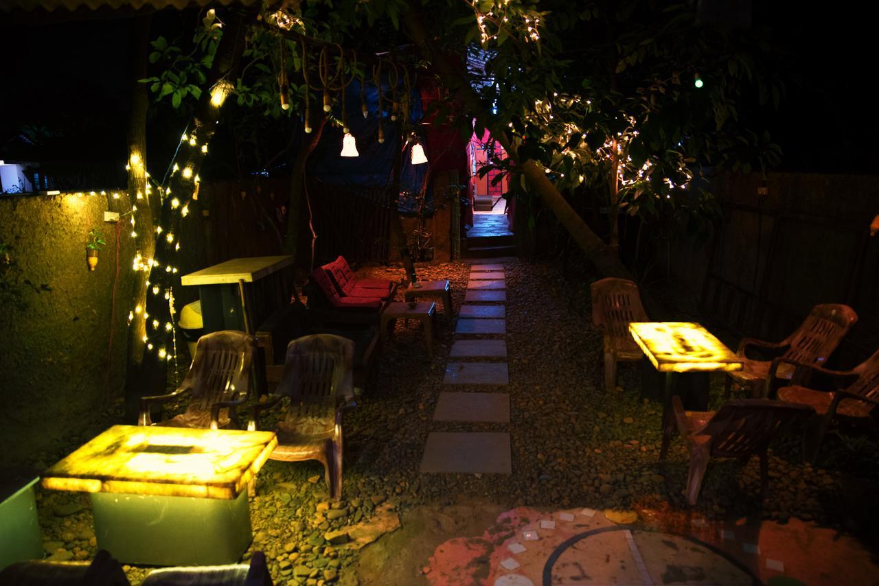 Bricks And Bamboo Hostel Anjuna Ngoại thất bức ảnh